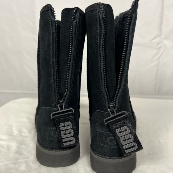 NWT/NWOB UGG black classic short Logo zip-up boots. - Picture 7 of 9